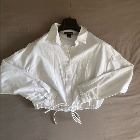 White tie up blouse - Picture 3 of 4